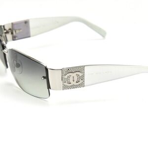 CHANEL Cream Preowned  Sunglasses AS IS Flaws